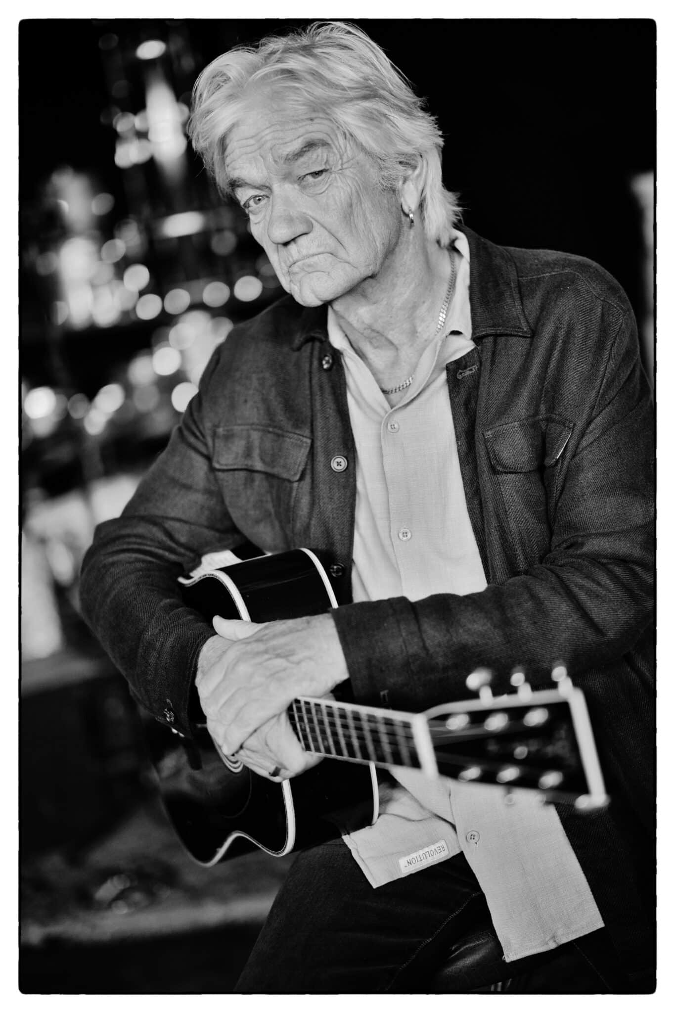 🌟 Lars Lilholt Solo Tour 2026 🌟 Onsdag d. 21. januar får vi besøg af selveste Lars Lilholt i Spøttrup Kulturhal 🎶 Glæd jer til en helt særlig aften med de store klassikere, nye sange, gode historier og masser af nærvær. Lilholt kommer ikke alene – han har sin faste pianist Kristian Fogh med på scenen 🎹✨ 👉 Sæt kryds i kalenderen – det bliver en intim og uforglemmelig. Billetter og spisebilletter kan købes via Ticketmaster. https://www.ticketmaster.dk/event/369459824 https://www.ticketmaster.dk/event/1464547012 Kulturens & idrættens fremme Spøttrup Kulturhal